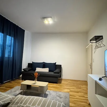 Grosses Stadt Homestay